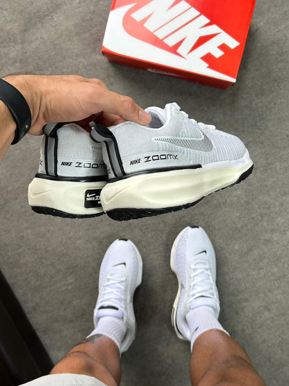 Nike Zoom Invencible Run 3