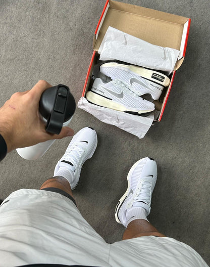 Nike Zoom Invencible Run 3